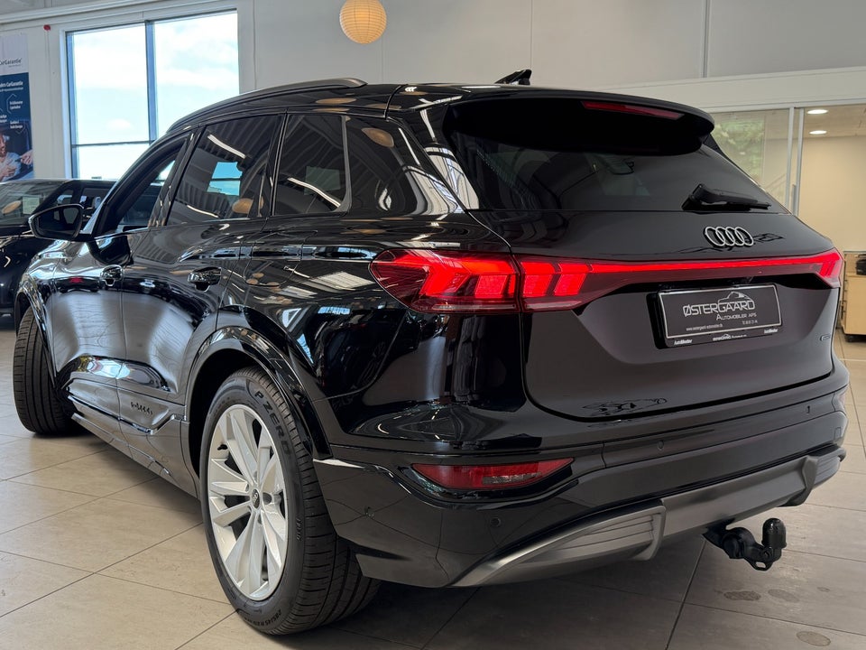Audi Q6 e-tron S-line quattro 5d