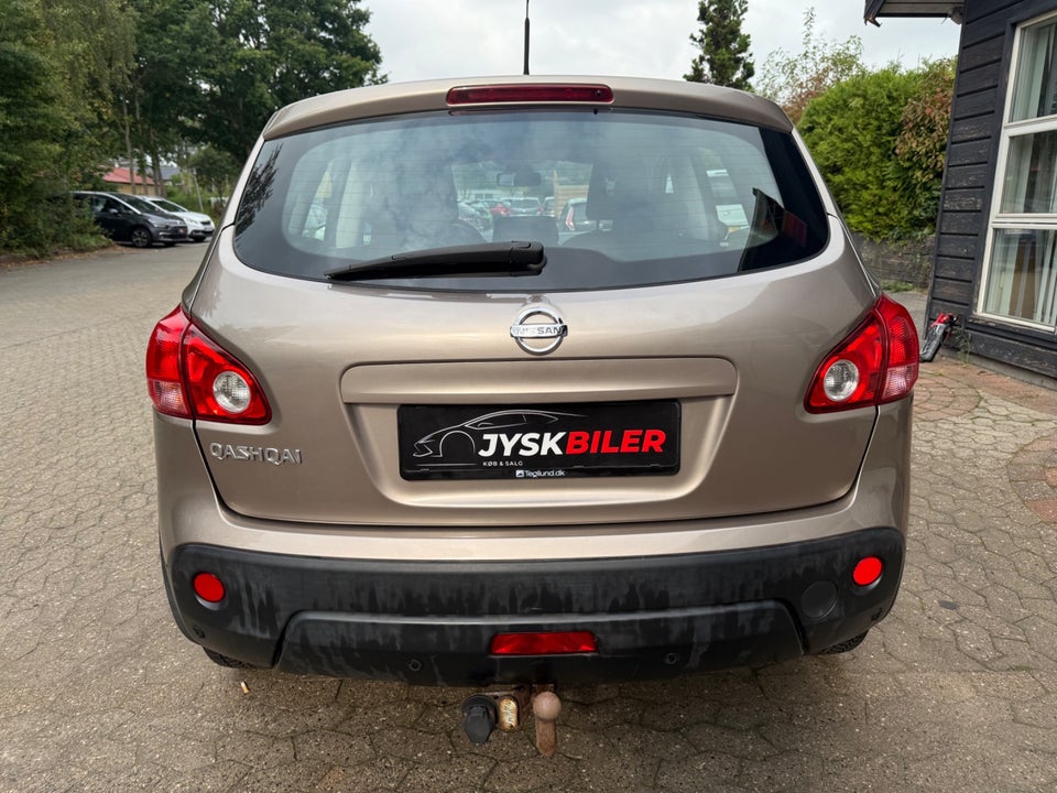 Nissan Qashqai 1,6 Tekna 5d