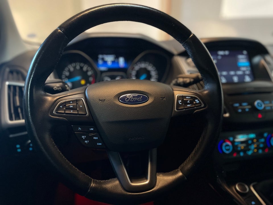 Ford Focus 1,0 SCTi 125 Business stc. 5d