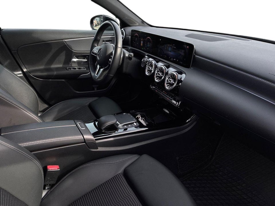 Mercedes A250 e 1,3 Progressive aut. 5d