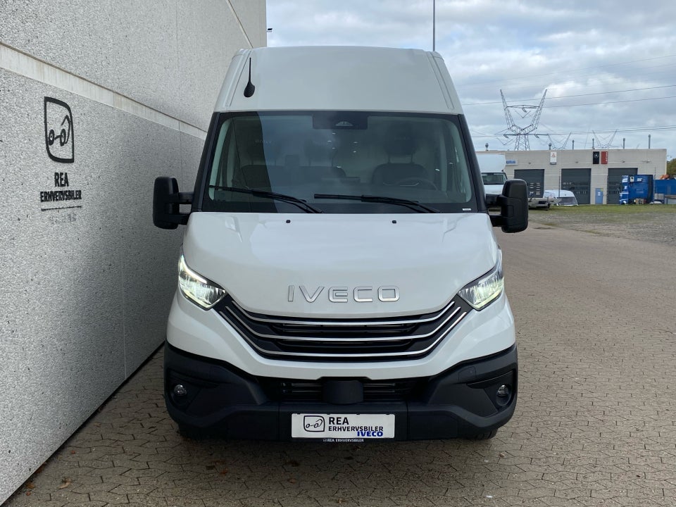 Iveco Daily 3,0 35C18 12m³ Van AG8