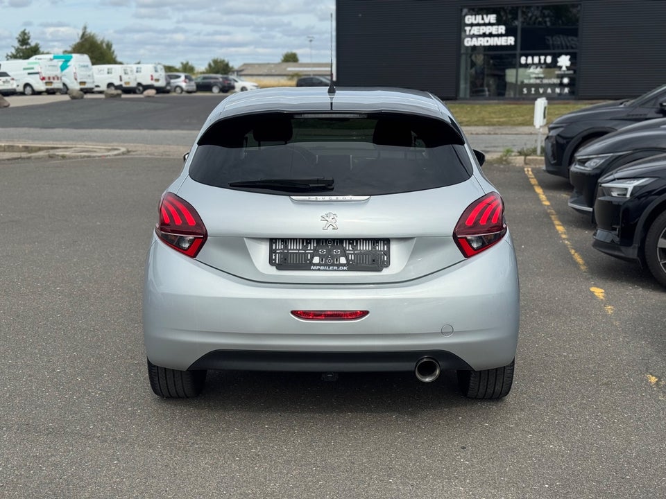 Peugeot 208 1,6 BlueHDi 100 Envy 5d