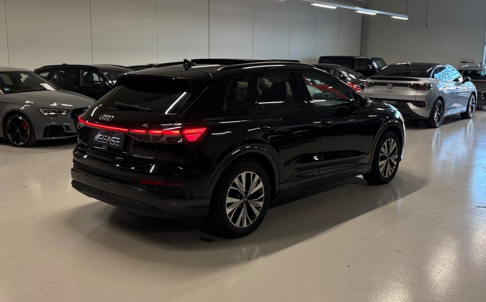 Audi Q4 e-tron 40 S-line 5d