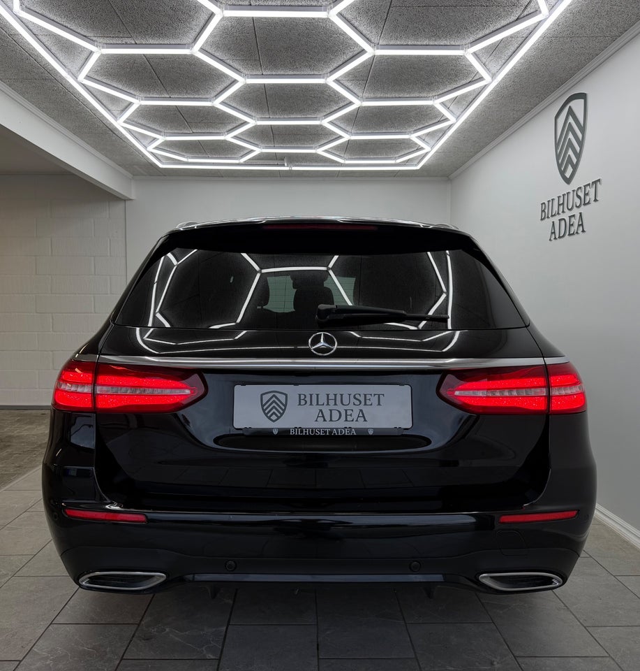 Mercedes E220 d 2,0 AMG Line stc. aut. 5d