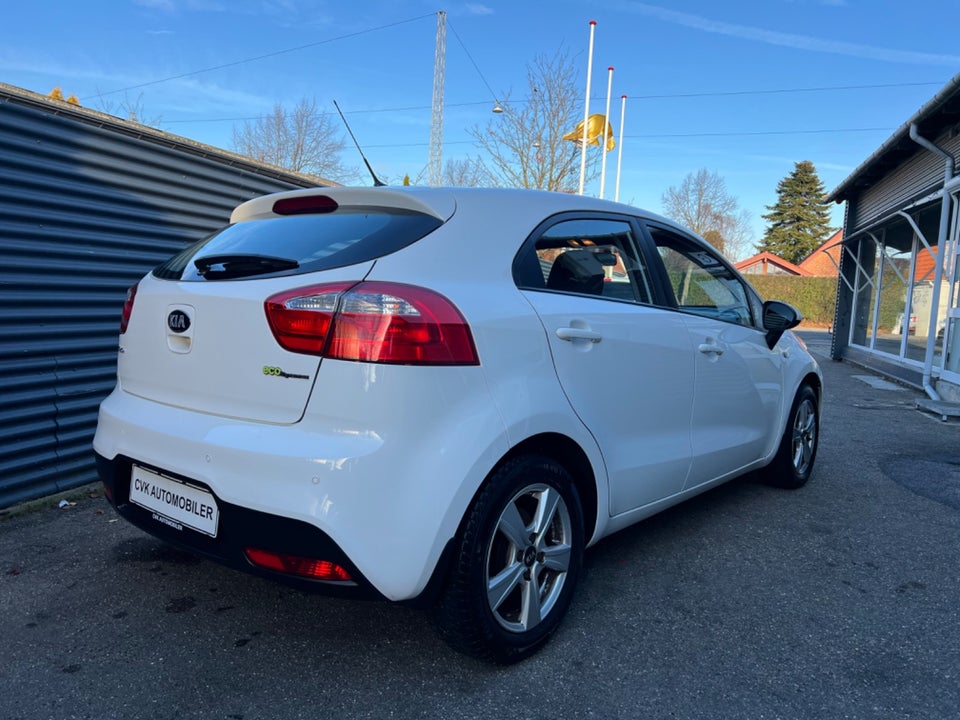 Kia Rio 1,1 CRDi 75 Limited 5d