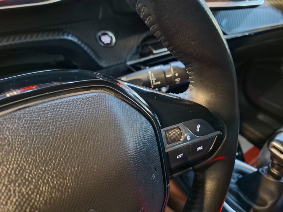 Peugeot 2008 1,5 BlueHDi 100 Allure 5d