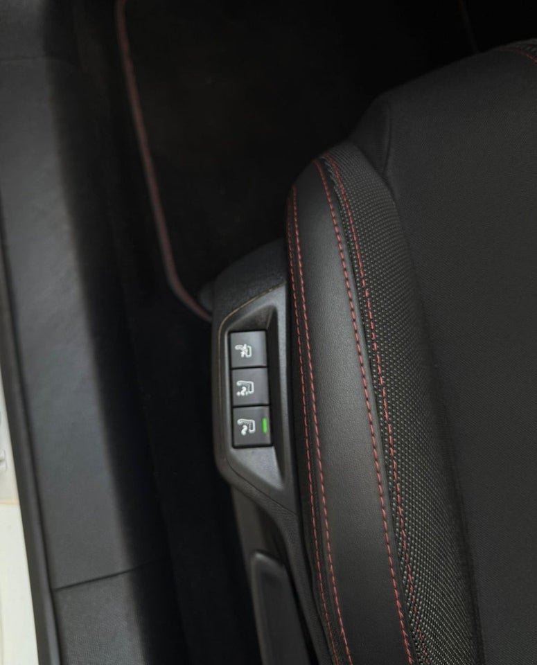 Peugeot 308 1,2 PureTech 130 GT Line EAT8 5d