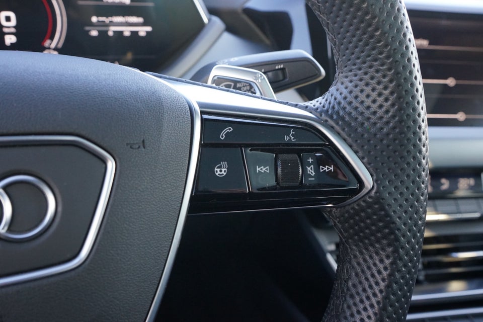 Audi e-tron GT quattro 4d