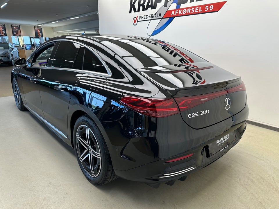 Mercedes EQE300 AMG Line 4d