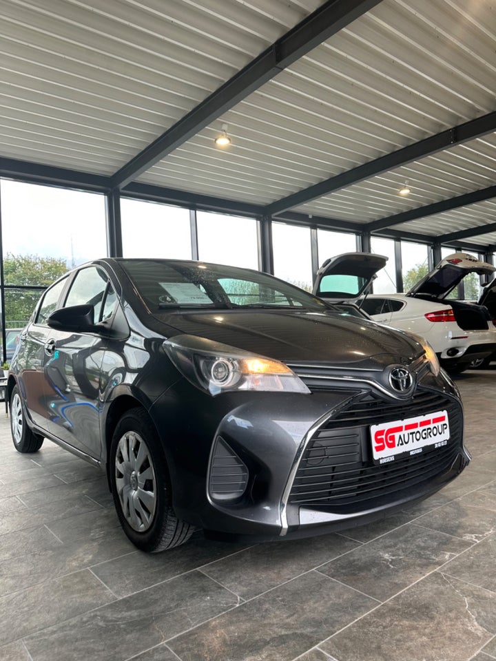 Toyota Yaris 1,0 VVT-i T2 Premium 5d