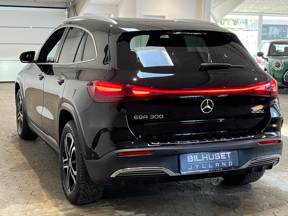Mercedes EQA300 AMG Line 4Matic 5d