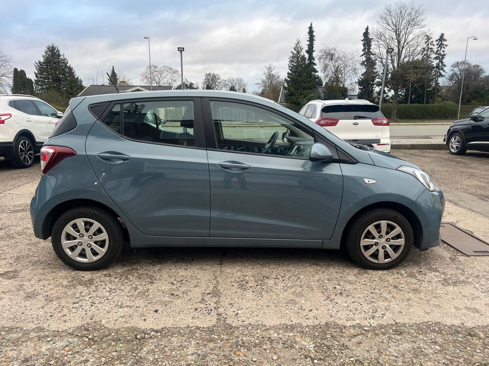 Hyundai i10 1,0 Touch 5d