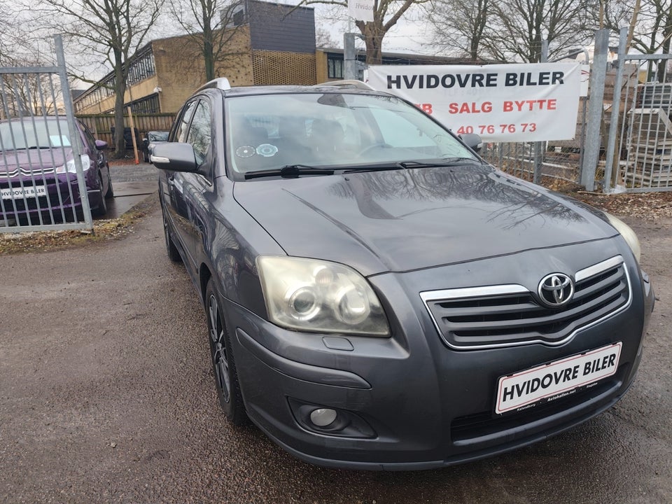 Toyota Avensis 1,8 VVT-i Elegance stc. 5d
