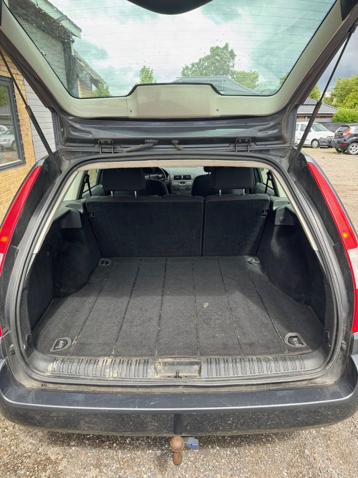 Ford Mondeo 2,0 Ambiente stc. 5d