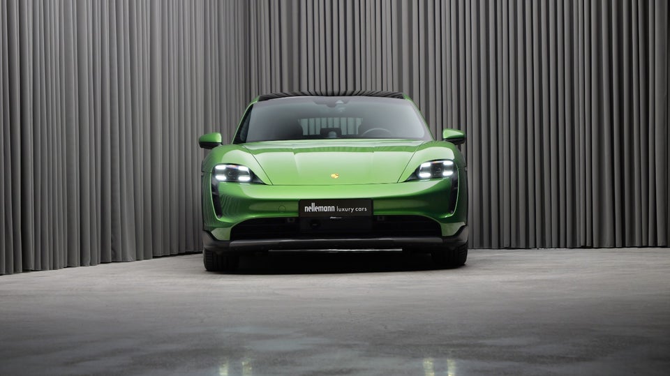 Porsche Taycan 4S Performance+ Cross Turismo 5d