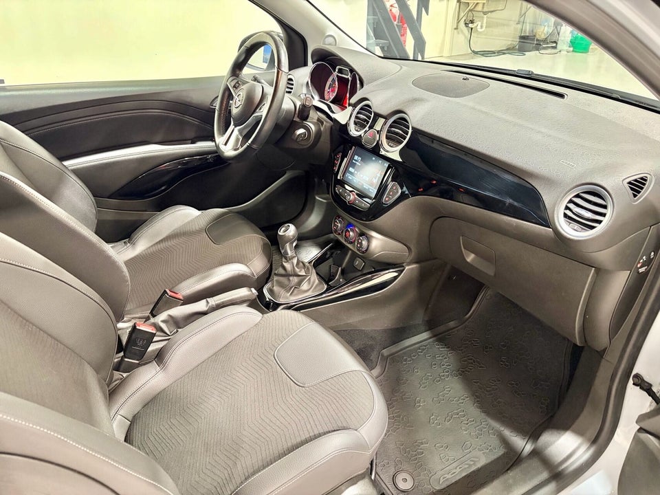 Opel Adam 1,0 T 90 Glam SwingTop 3d