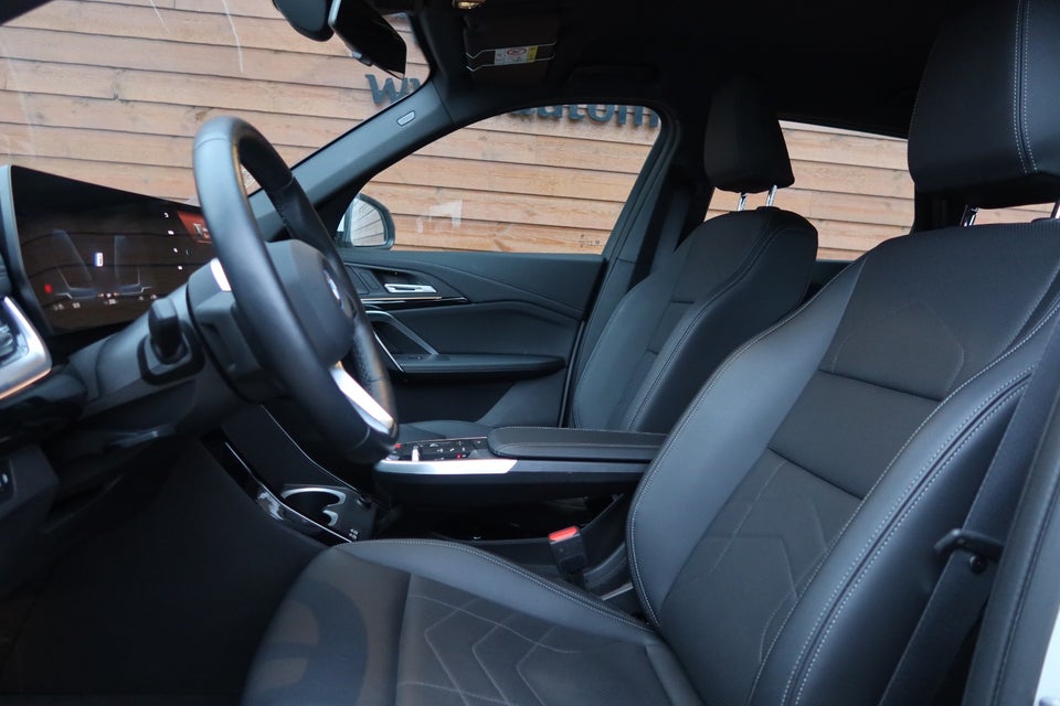 BMW iX1 eDrive20 X-Line 5d