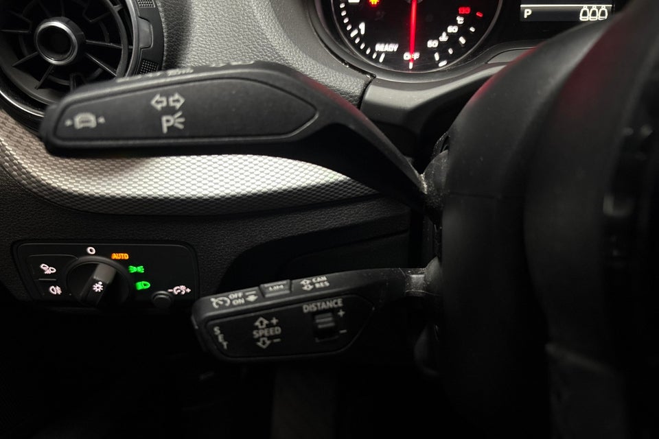 Audi Q2 35 TFSi Prestige S-tr. 5d