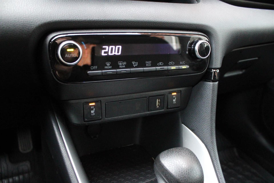 Toyota Yaris 1,5 Hybrid H3 e-CVT 5d