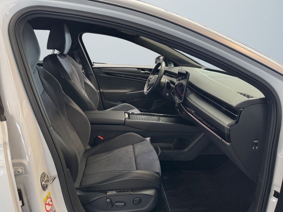 VW ID.7 77 Style+ Tourer 5d