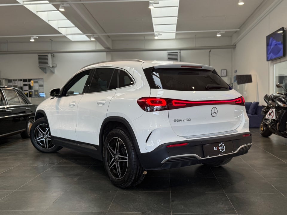 Mercedes EQA250 AMG Line 5d