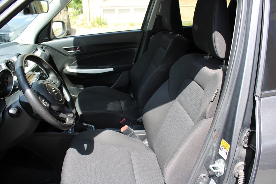 Suzuki Swift 1,0 Boosterjet SHVS Exclusive 5d