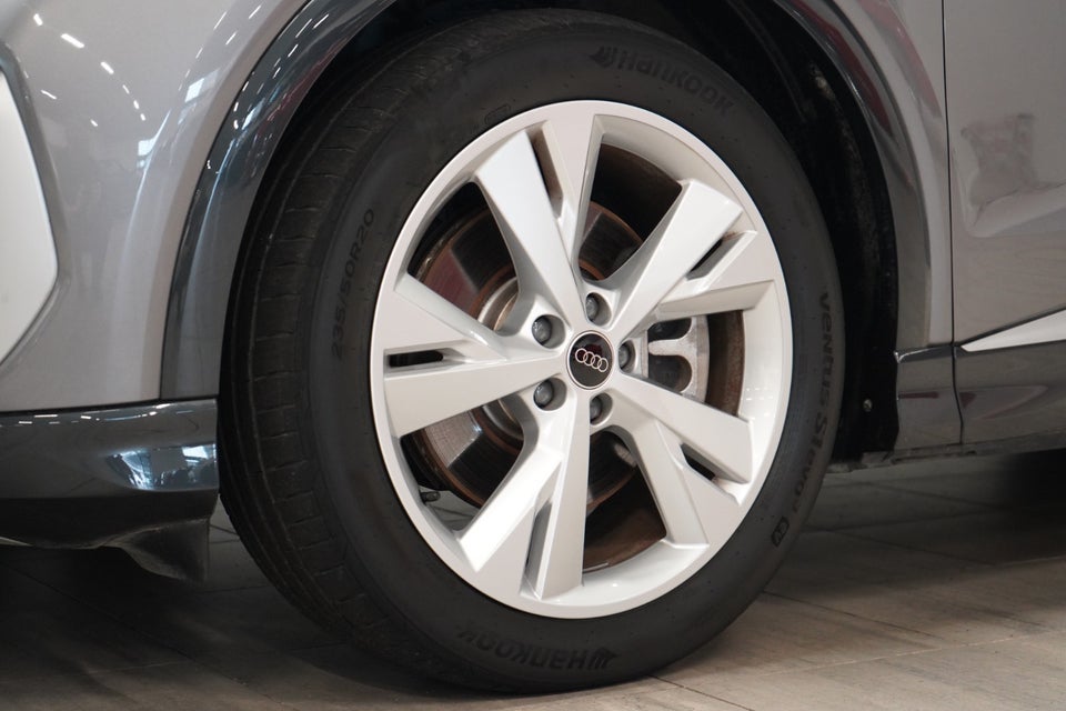 Audi Q4 e-tron 45 S-line 5d