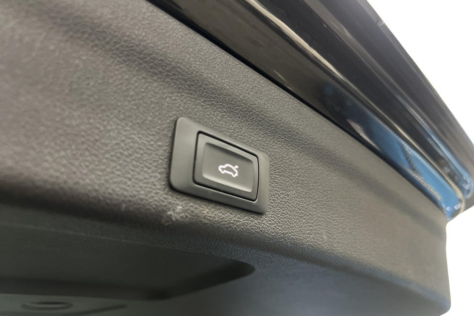 Audi A6 40 TDi Avant S-tr. 5d