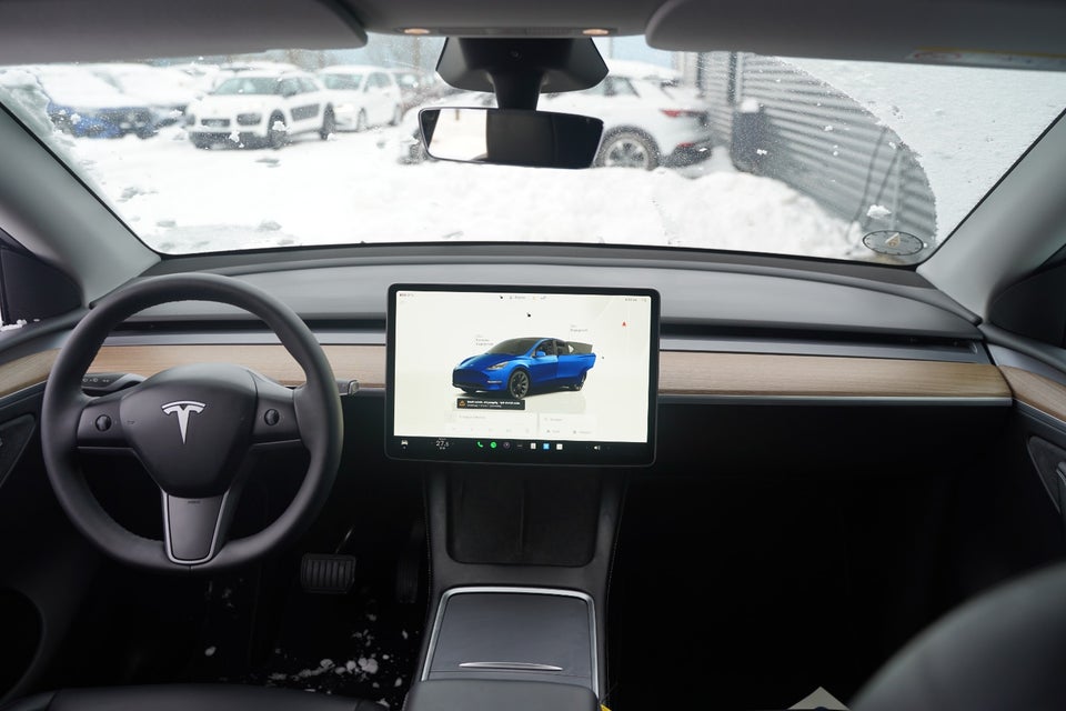 Tesla Model Y Long Range AWD 5d