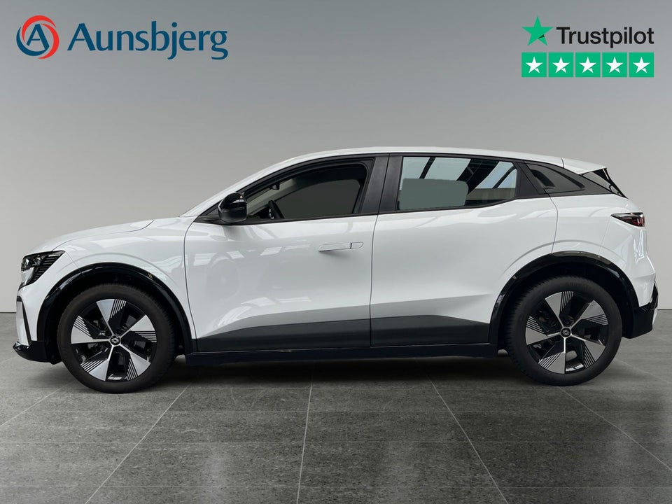 Renault Megane E-Tech 40 Equilibre 5d