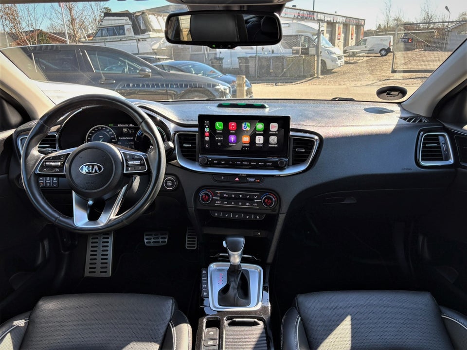 Kia Ceed 1,6 PHEV Upgrade Premium SW DCT 5d