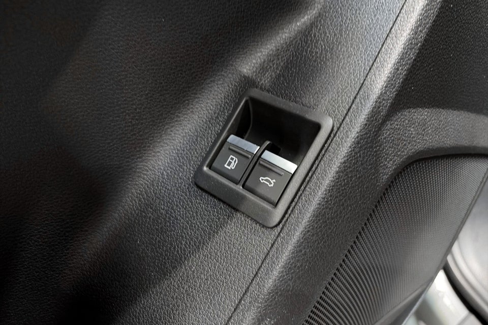 Audi Q3 45 TFSi e Attitude plus S-tr. 5d