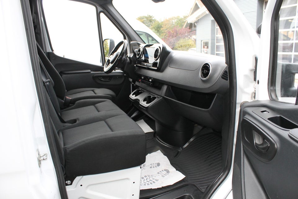 Mercedes Sprinter 317 2,0 CDi Alukasse m/lift aut. RWD 2d