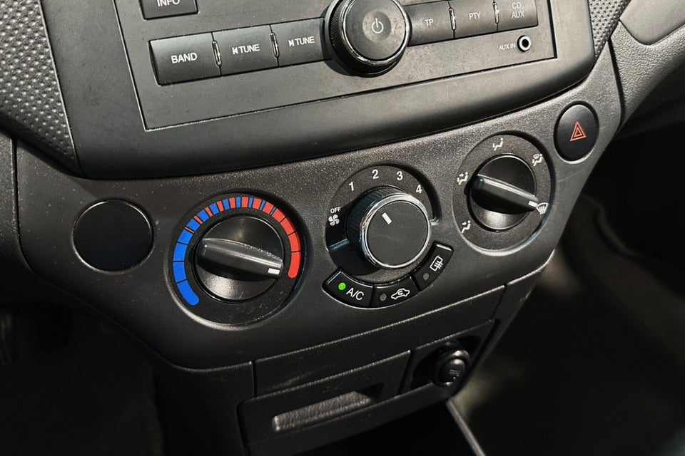 Chevrolet Aveo 1,2 LS 5d