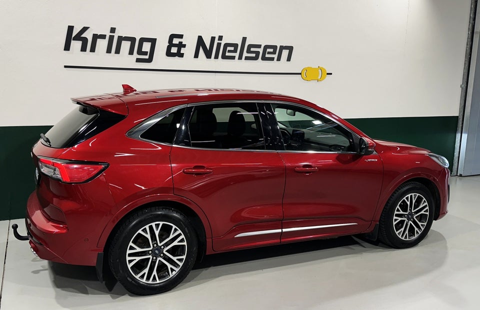 Ford Kuga 2,5 PHEV Vignale CVT 5d