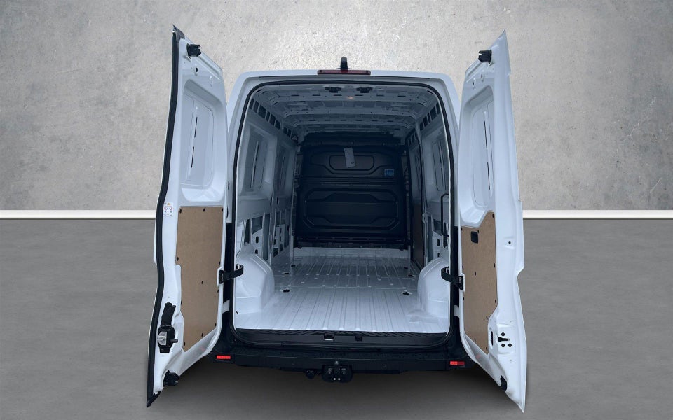 Nissan Interstar 2,0 dCi 150 L3H2 N-Connecta Van