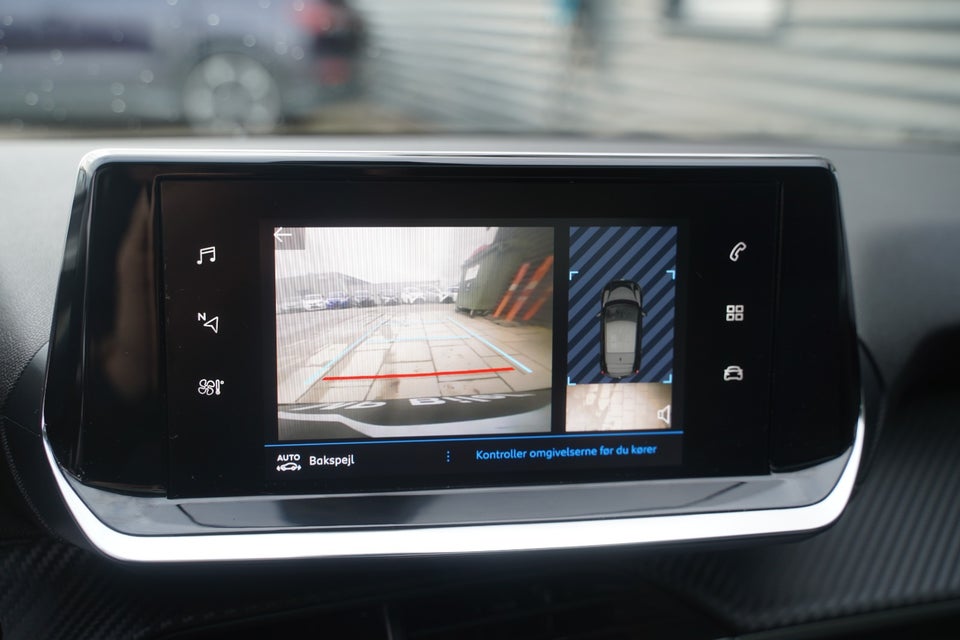 Peugeot 208 1,2 PureTech 100 Allure Sky 5d