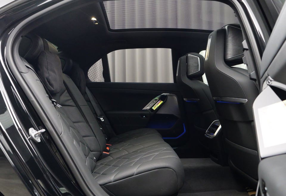 BMW i7 xDrive60 M-Sport 4d