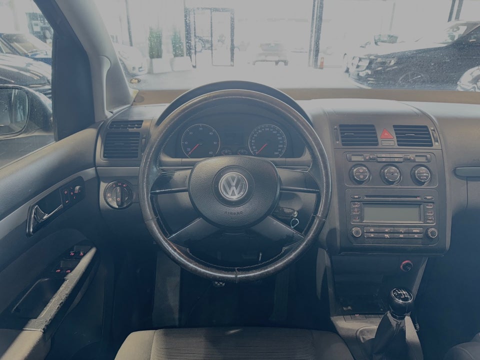 VW Touran 2,0 TDi 140 Highline Van 5d