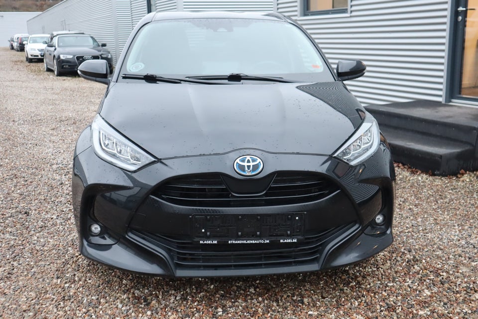 Toyota Yaris 1,5 Hybrid Active Tech Design e-CVT 5d