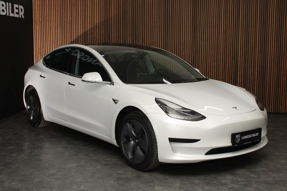 Tesla Model 3 Long Range AWD 4d