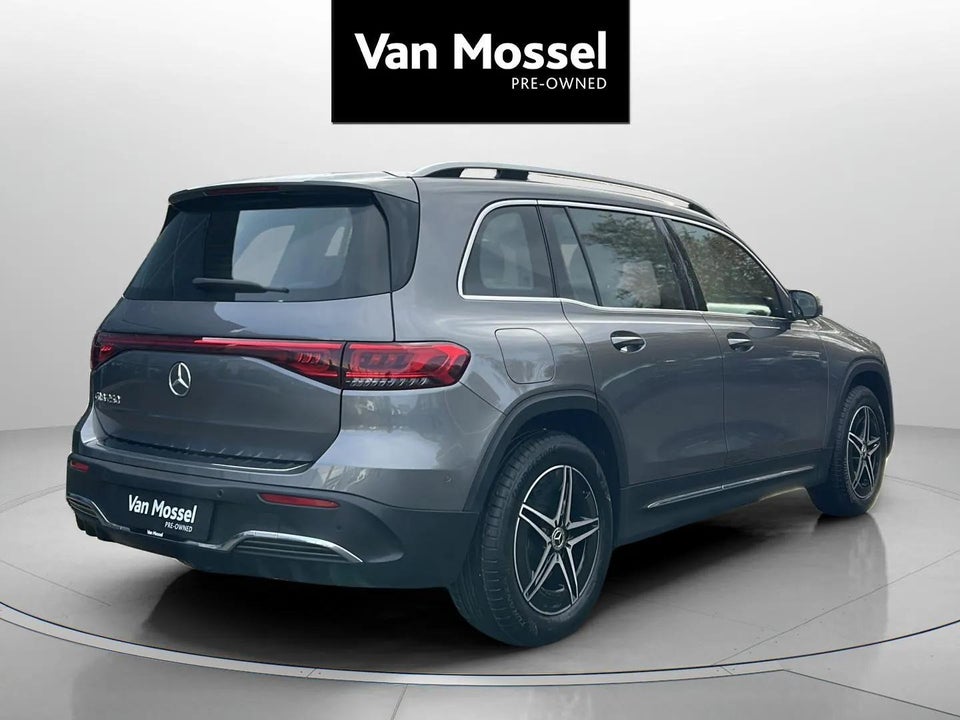 Mercedes EQB250 AMG Line 5d