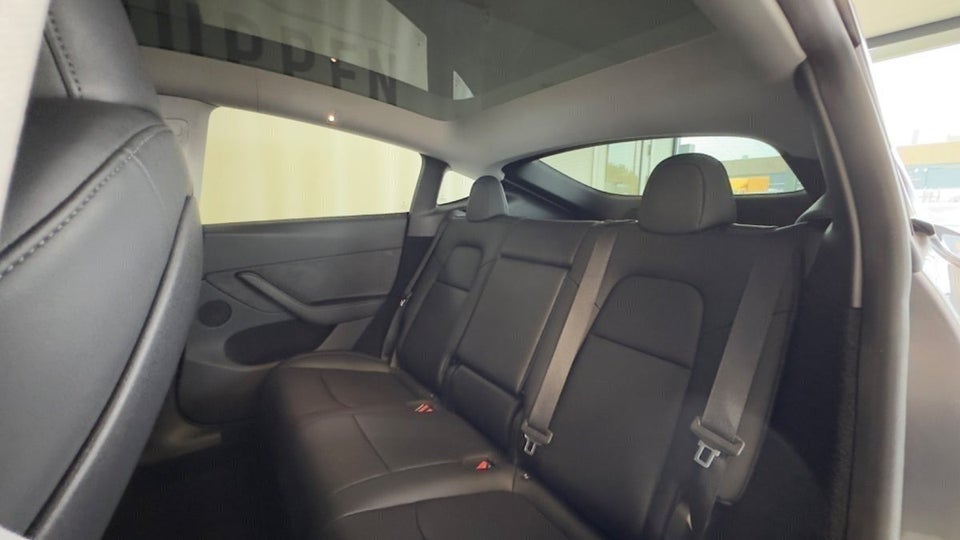 Tesla Model Y RWD 5d