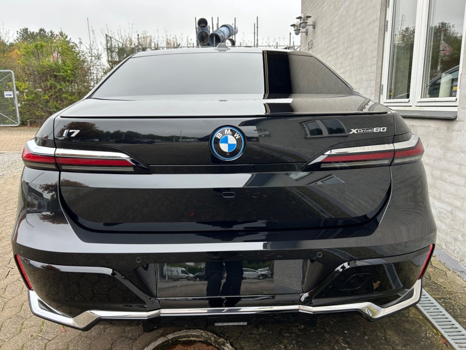 BMW i7 xDrive60 M-Sport 4d