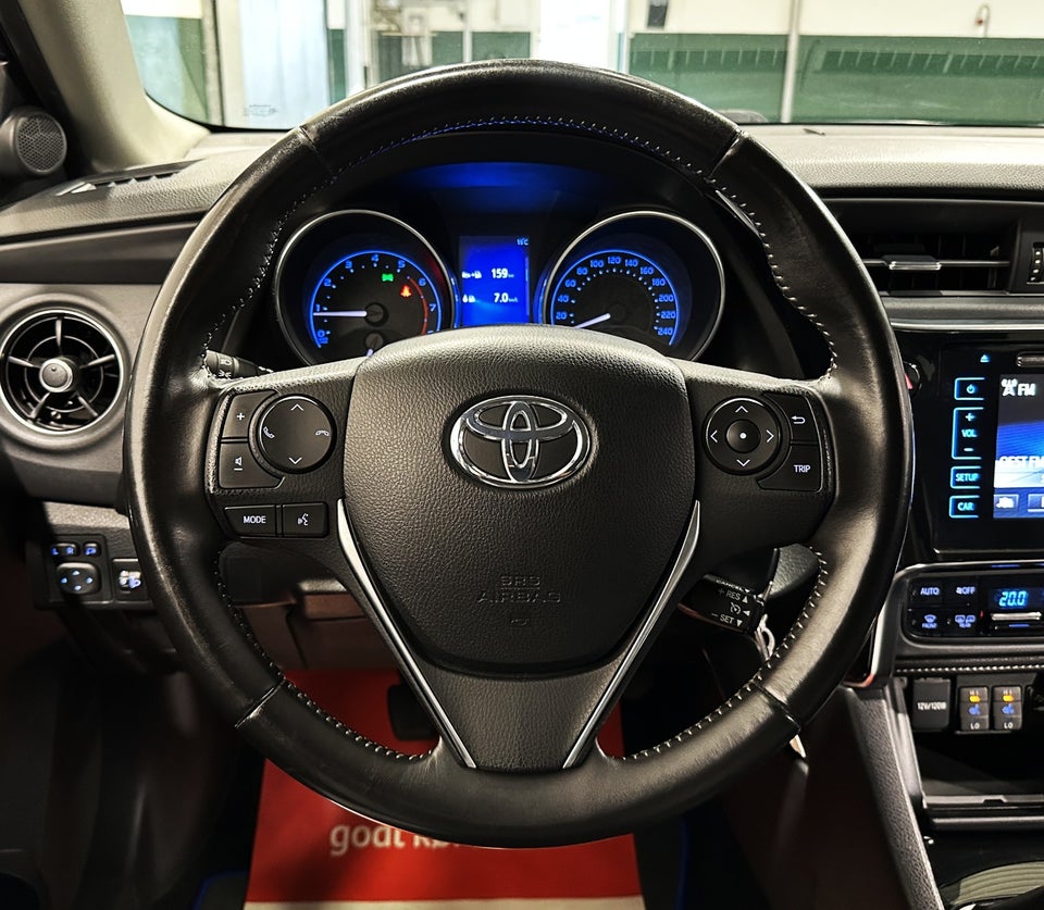 Toyota Auris 1,2 T T2 Touring Sports 5d