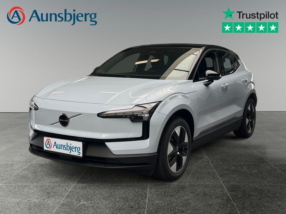 Volvo EX30 Standard Range Plus 5d