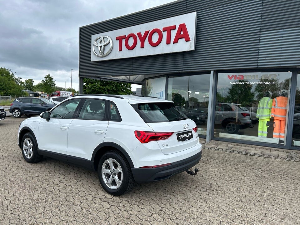 Audi Q3 45 TFSi e Attitude plus S-tr. 5d