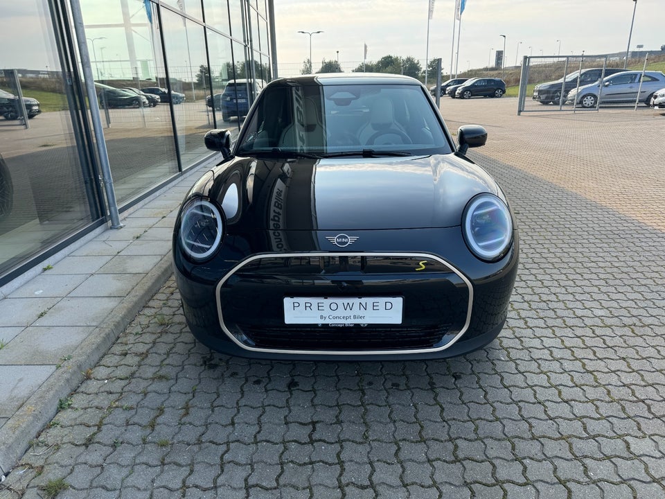 MINI Cooper SE Favoured Trim XL 3d