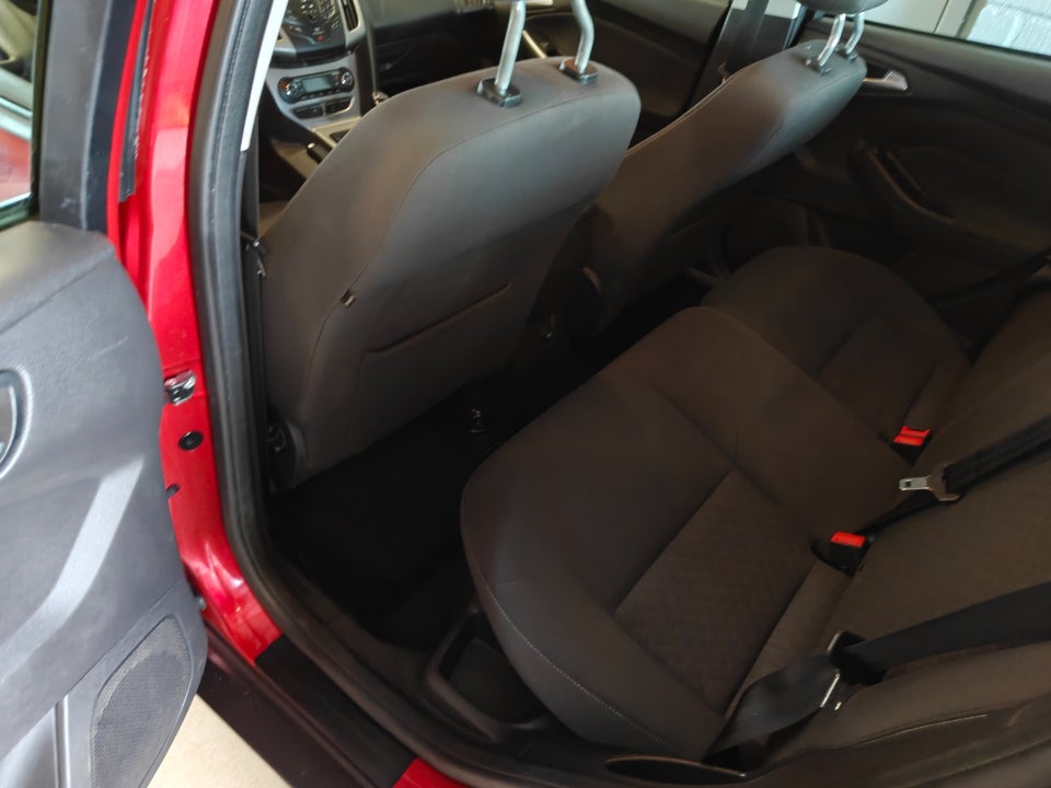 Ford Focus 1,6 TDCi 95 Edition stc. 5d