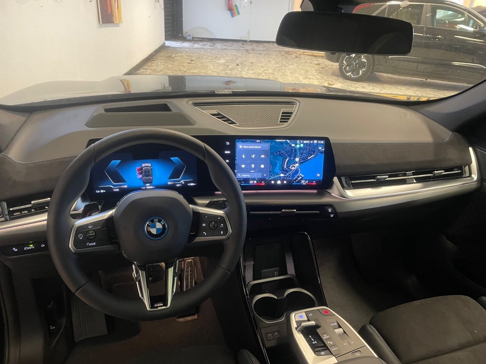 BMW iX1 eDrive20 Fully Charged 5d